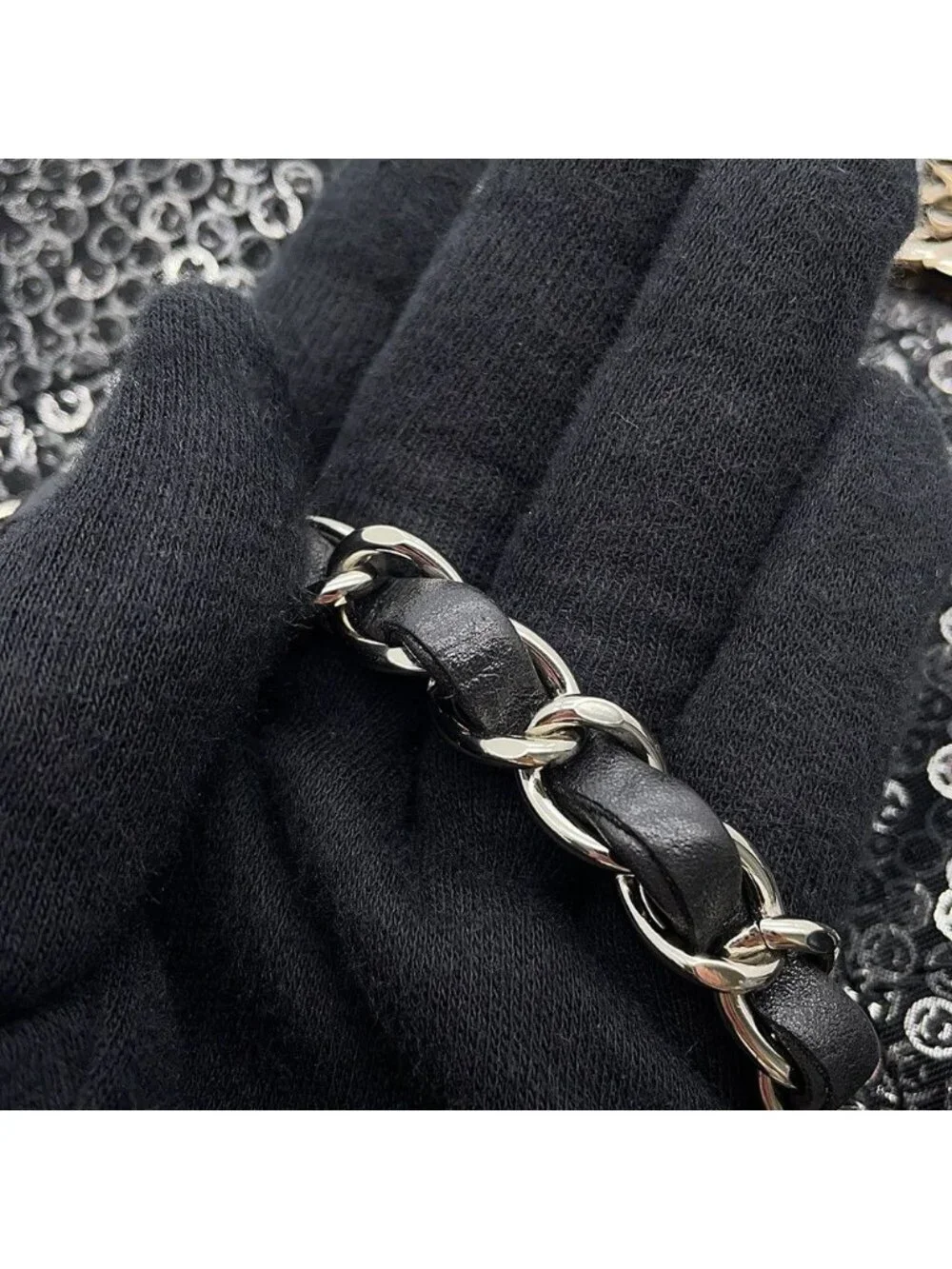 Chanel chain shoulder